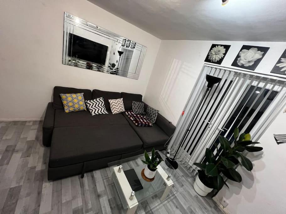 1-Bed Flat With Fast Wi-Fi In Prime Location 15Mins From Central 伦敦 外观 照片