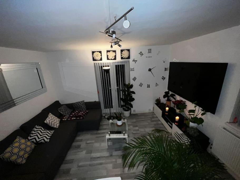 1-Bed Flat With Fast Wi-Fi In Prime Location 15Mins From Central 伦敦 外观 照片