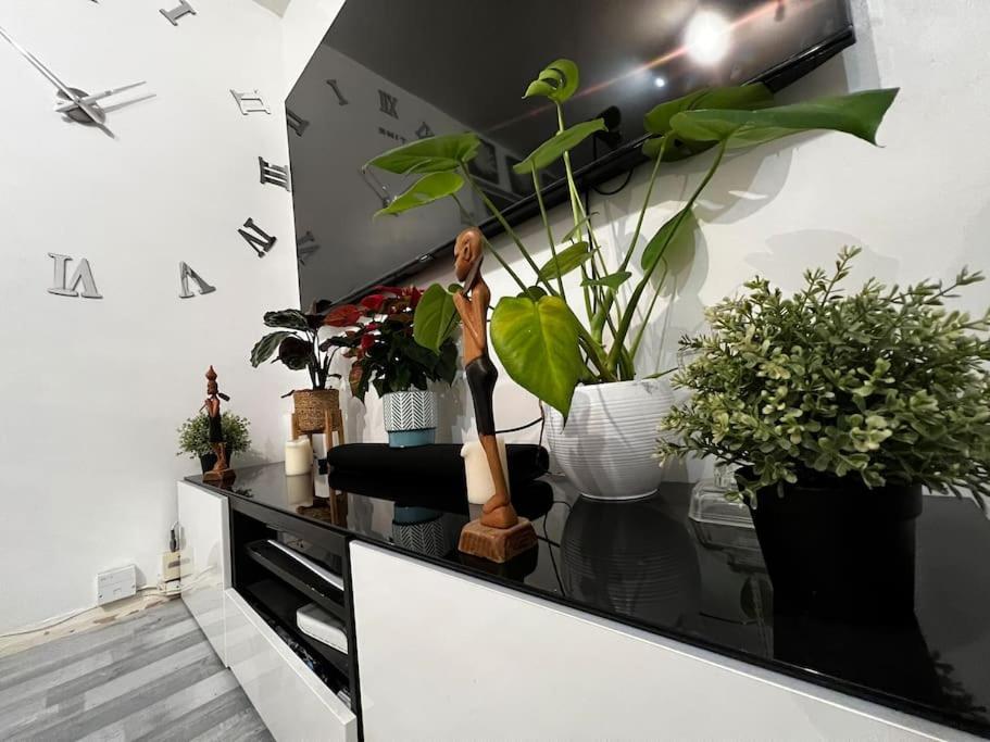 1-Bed Flat With Fast Wi-Fi In Prime Location 15Mins From Central 伦敦 外观 照片